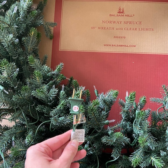 Balsam hill Christmas wreath - Picture 5 of 7